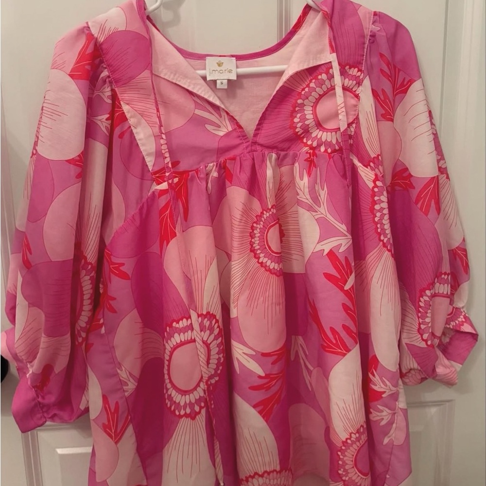 pink floral blouse